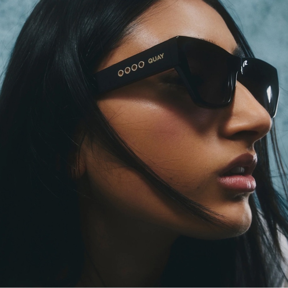 QUAY No Apologies Black NWOT